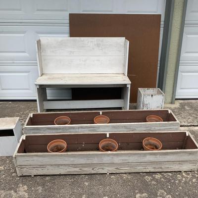 Dress Up That Front Porch - Refurbishers Delight!