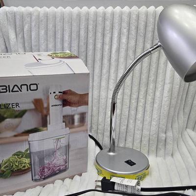 Electric Spiralizer & Desk Lamp 