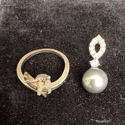 White Gold 14k Pendant With Black Pearl 2.28g | White Gold 14k Ring 2.90g