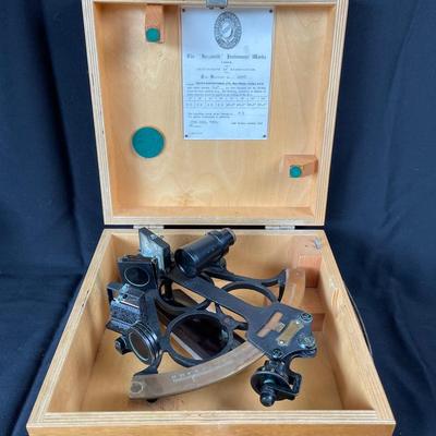 The ‘ Hezzanith ‘ Instrument Works Vintage Sextant * No 69517 * 1969