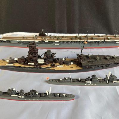 Model Warships * Aircraft Carrier 