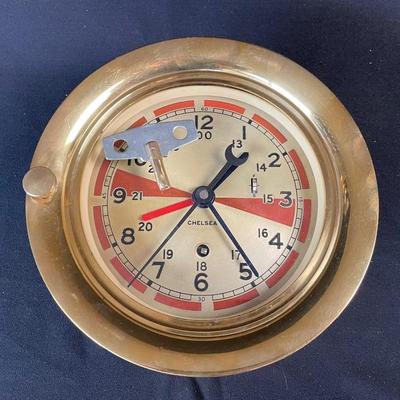 Heavy Brass Chelsea Porthole Clock with Key * Works Good 
