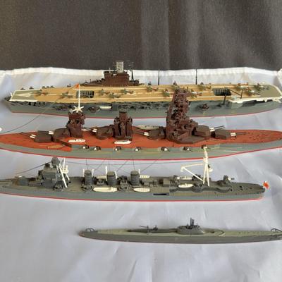 Model Warships * Aircraft Carrier 