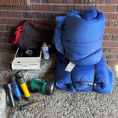 Chef-Mate CM-1000 Camping Stove W/ Case & Garrity Flashlights * Lightweight Rainwear