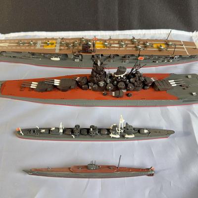 Model Warships * Aircraft Carrier 