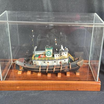 Puget Sound Towing Co. Tugboat Model In Display Case * The Haida