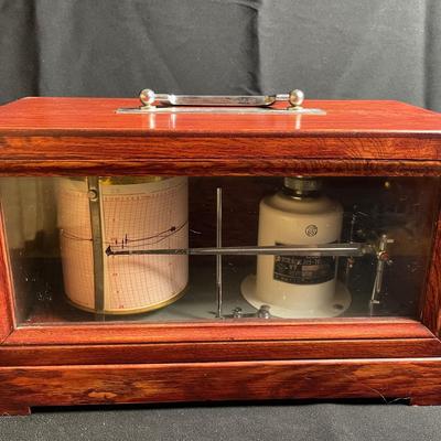 K. Hattori & Co LTD Barograph Serial No 4529