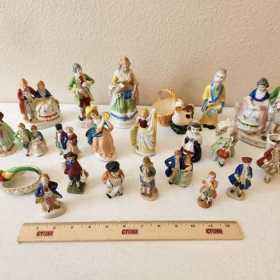 22pc Vintage Md. in Occupied Japan English Porcelain Figurines