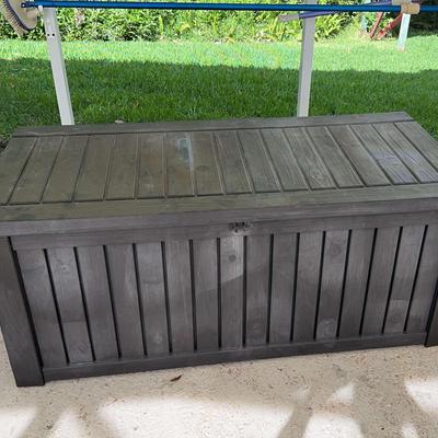 Keter 170 Gal. Resin Deck Box Large Indoor/Outdoor Storage 60x25x28