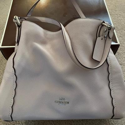 Light Purple Coach Purse (Looks Like New)