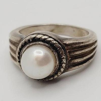 Sterling And Real Pearl Sz 6 Ring 925 Classic Design