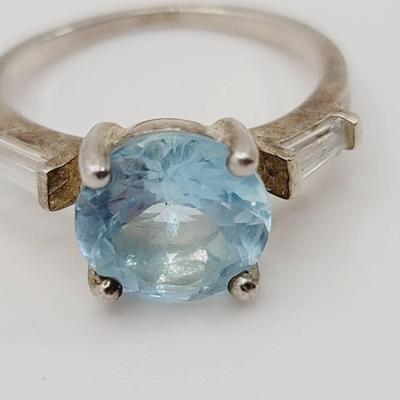 Vintage Avon Blue Topaz CZ Sterling Silver Ring 925 NV Sz 7.25