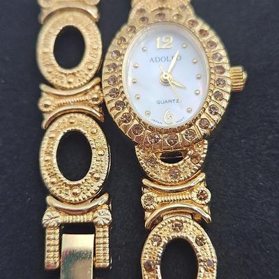 Gold Tone Watch And Bracelet Untested Needs Battery