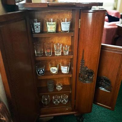 Fantastic Asian Inspired Vintage Bar Cabinet w/multiple doors/compartments 