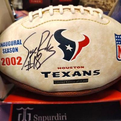 SPORTS COLLECTIBLES