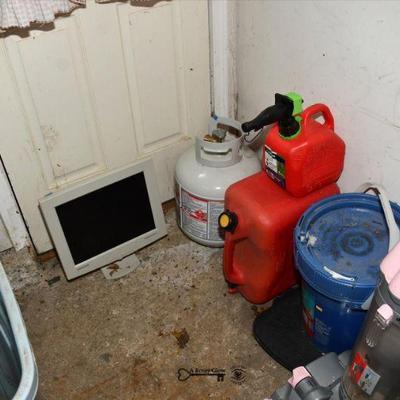 0501 garage