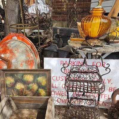 Estate sale photo