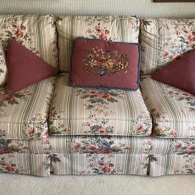 Vintage Floral Loveseat & Couch