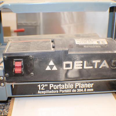 Delta 12" Portable Planer with Dust Collection Setup