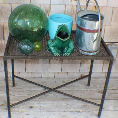 Outdoor Garden Decor with Metal Table, Frog Fountain, Planter & Watering Can