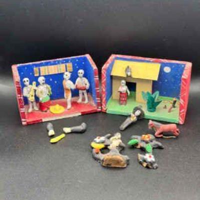 (2) Cinco De Mayo Dioramas
