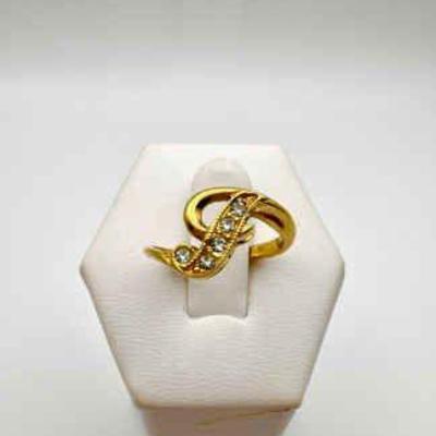 Vintage Avon Initial Ring
