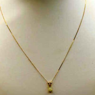 16” 14K Gold Chain With Petite Pendant
