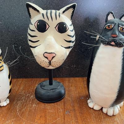 Cat Figures