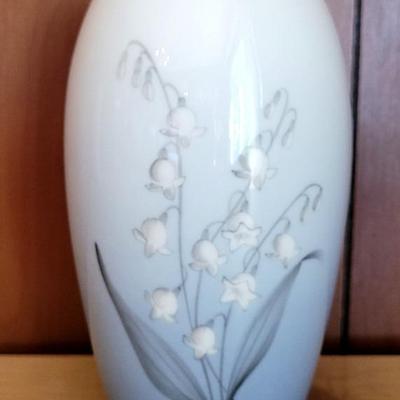 Vase with Lily-Of-The-Valley, Bing & Grondahl