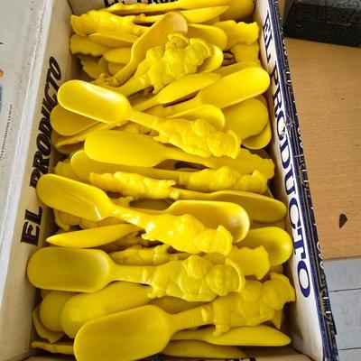 Wrenches mustardspoons