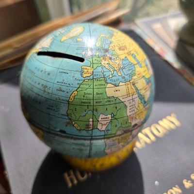 Globe bank 