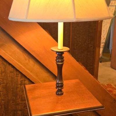 Table lamp