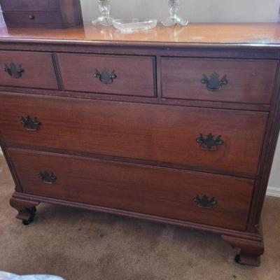 Dresser