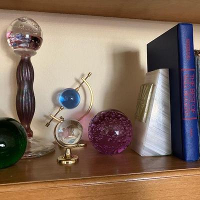 Ml106 spheres bookends & accent decor