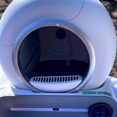 Automatic Self Cleaning Cat Litter Box 