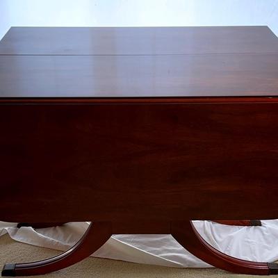 Duncan Phyfe Style Mahogany Drop-Leaf Dining Table with Three Leaves