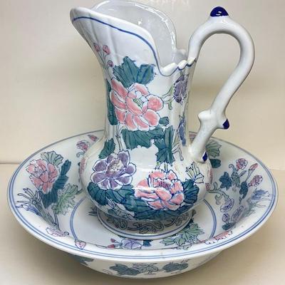 Vintage Ceramic Chinoiserie-Style Floral Basin Set