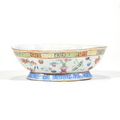 "CHINESE FAMILLE ROSE LOBED BOWL | Lobed rim, red seal mark
h. 2.25 x l. 7.5 in."