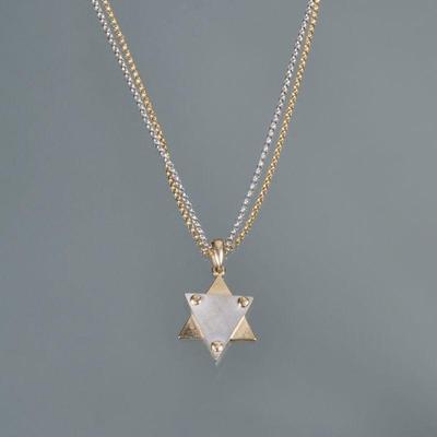 UNOARRE TWISTED ROPE FORM 18K GOLD HARD BRACELET | 18K Yellow Gold twisted bracelet, marked "750" and with Italian maker's...