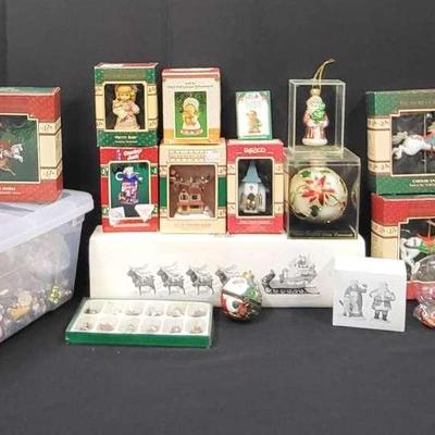 Enesco Boxed Ornaments & Mystery Box (WH9)