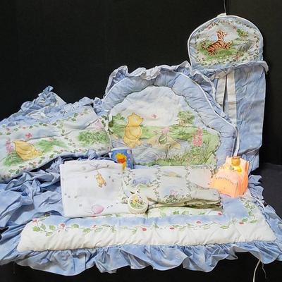 Winnie The Pooh Crib Bedding and More (WH5)