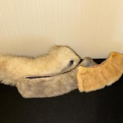 3 Fur Collars