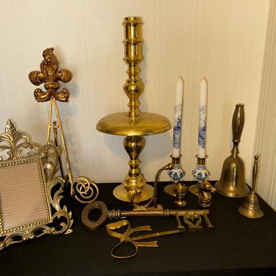 Lots Of Brass 