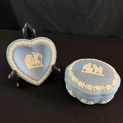 Scalloped Wedgwood Plus