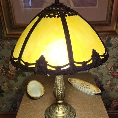 6-Curve Panel Slag Style Glass Table Lamp