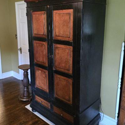MCM Entertainment Center