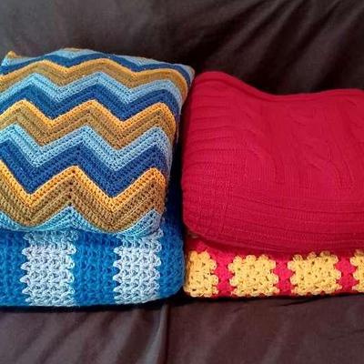Colorful Knitted And Crocheted Throw Blankets