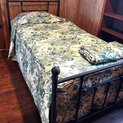Dorel Home Metal Twin Bed Frame