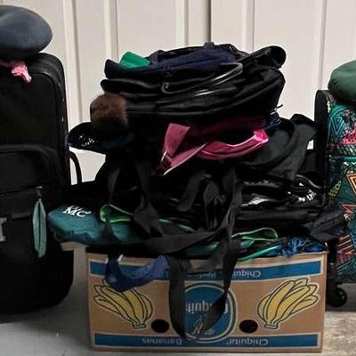 Totes, Bags & Suitcases 