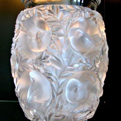 Lalique Crystal Bagatelle 6.7" Vase